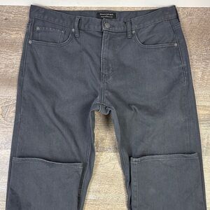 Banana Republic Premium Performance Jean — Size 34x34